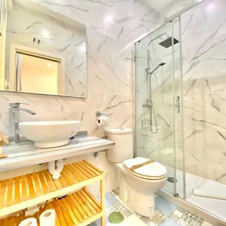 Charming Puerta Del Sol Center Appartement Madrid Buitenkant foto
