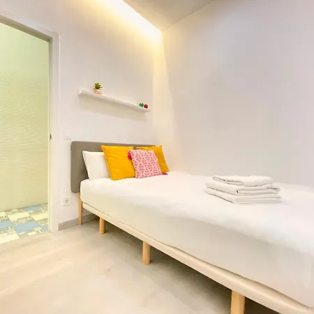 Charming Puerta Del Sol Center Appartement Madrid Buitenkant foto