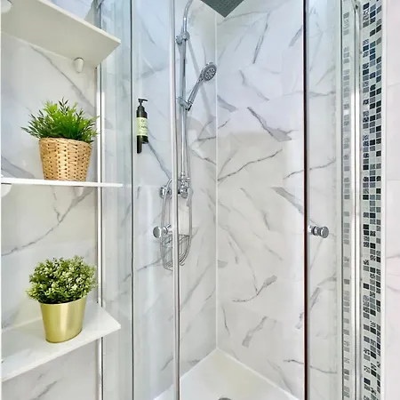 Charming Puerta Del Sol Center Appartement Madrid Buitenkant foto